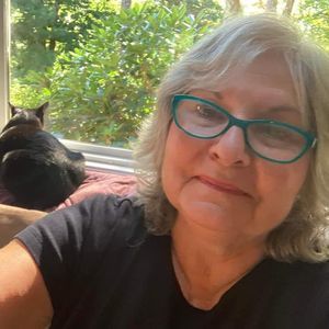 Meet your Posher, Lana